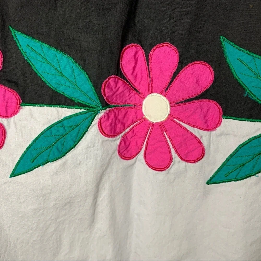Vintage Handmade Pleated Floral House Dress/ Muumuu​ - Picture 9 of 14